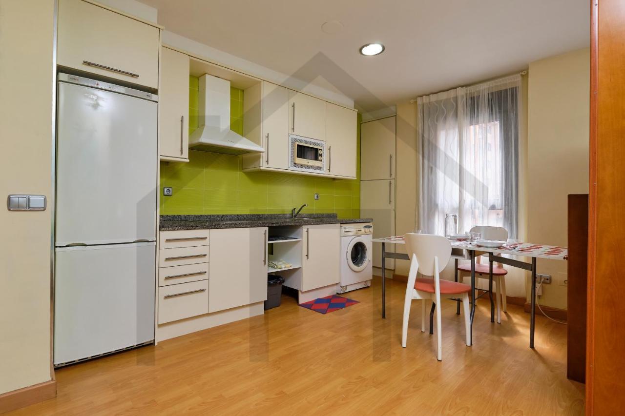 Loft En Oviedo - Ideal Para 3 Personas المظهر الخارجي الصورة